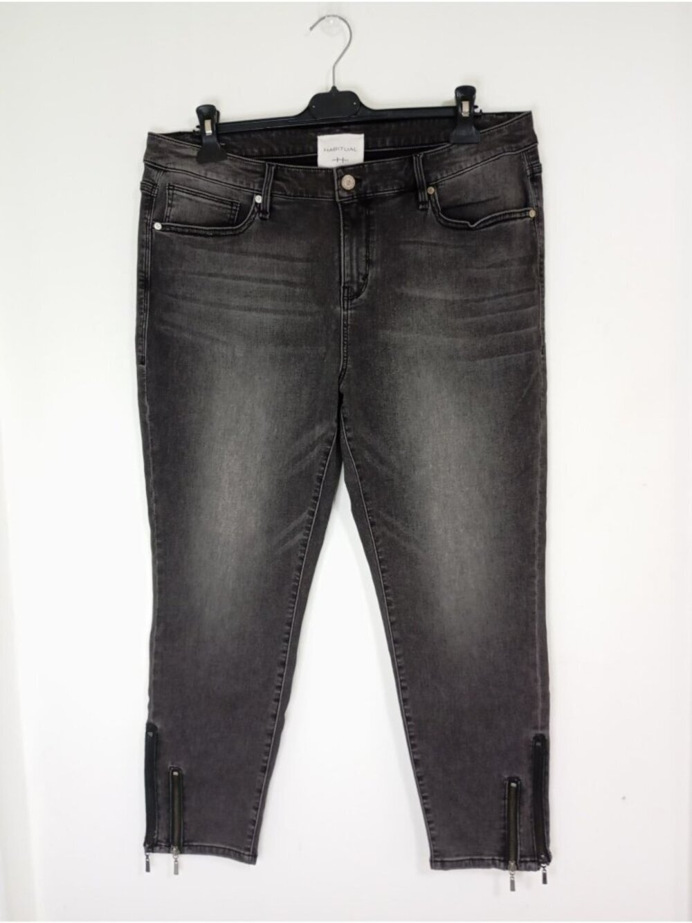 Habitual Marina Skinny Jeans In Washed Black With Ankle Zipper Detail Size 34